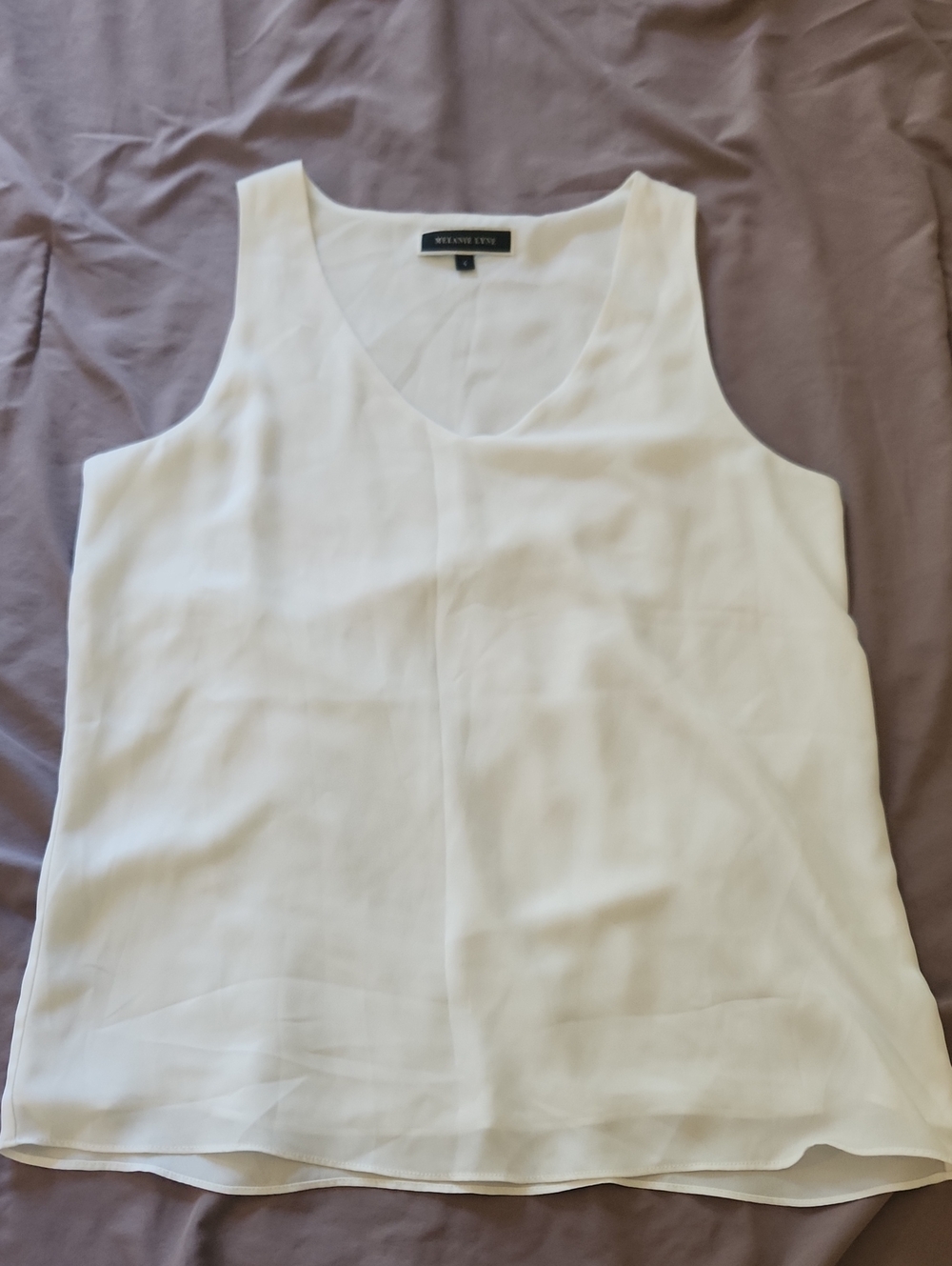 Melanie Lyne White Sleeveless V-Neck Layered Camisole
